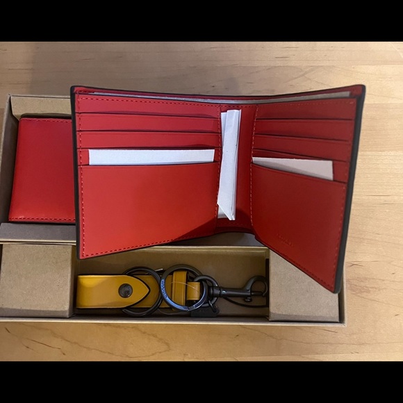 New! Coach wallet and key holder! - Picture 2 of 3